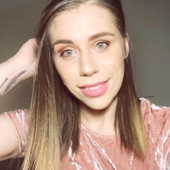 Meet your Posher, Candi - Picture 1 of 1